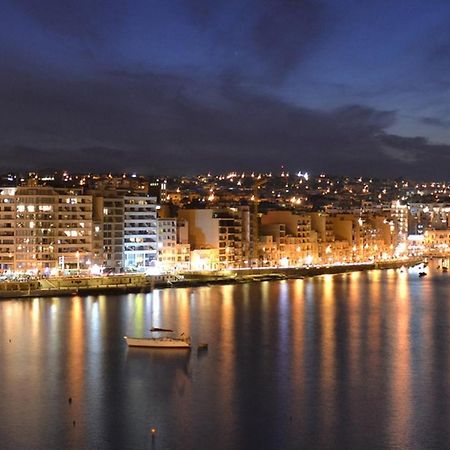 Perfect Location, Modern 2Br Apartment Sliema Luaran gambar