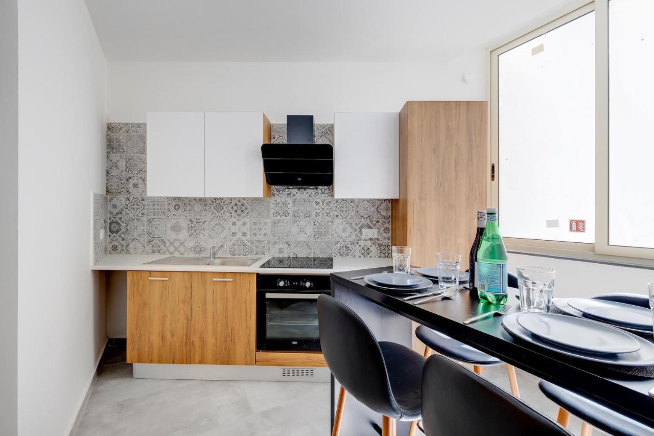 Perfect Location, Modern 2Br Apartment Sliema Luaran gambar