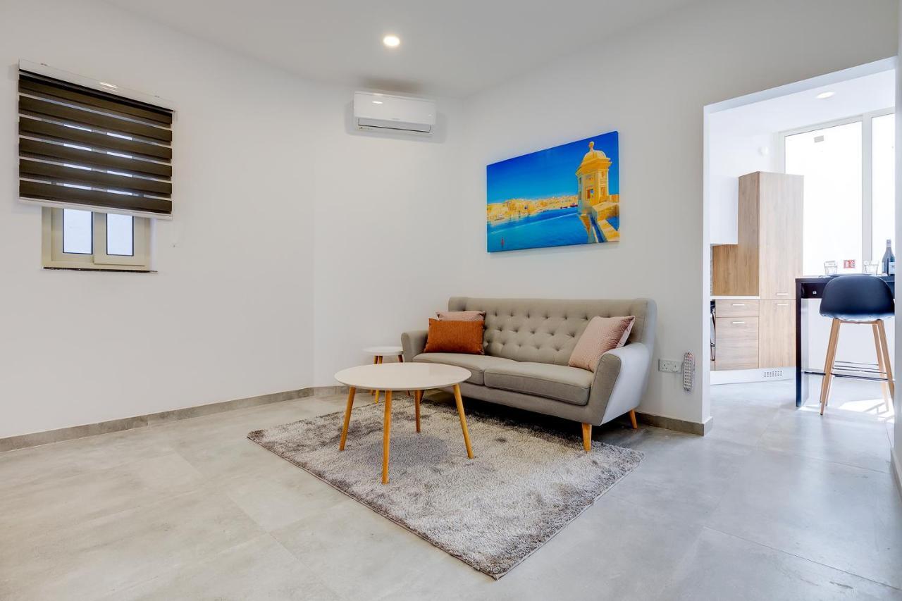 Perfect Location, Modern 2Br Apartment Sliema Luaran gambar