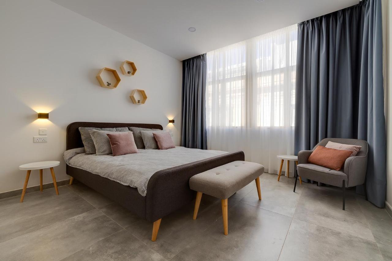 Perfect Location, Modern 2Br Apartment Sliema Luaran gambar