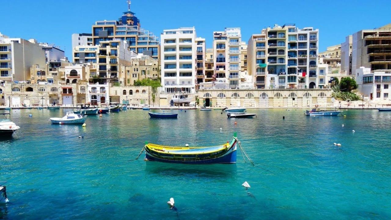 Perfect Location, Modern 2Br Apartment Sliema Luaran gambar